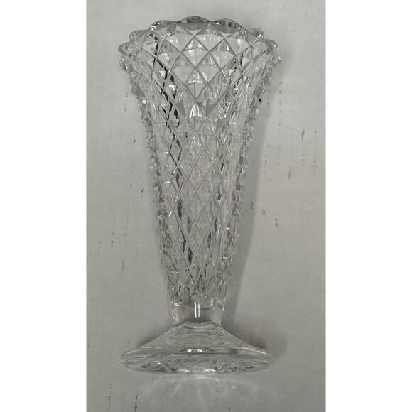 Vintage Diamond Point Trumpet Glass Vase 6.25" - Picture 7 of 14